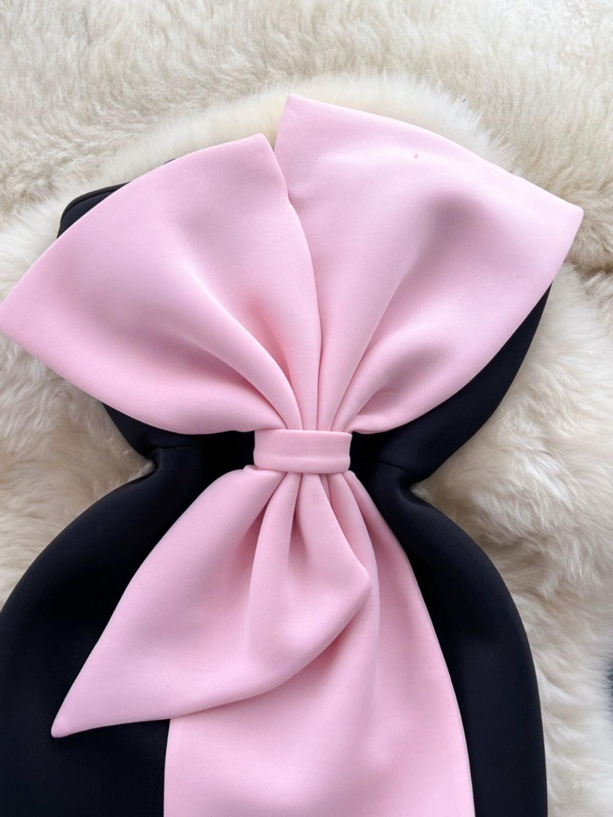 Black Strapless Dress with Pink Bow – Classy Tube Style